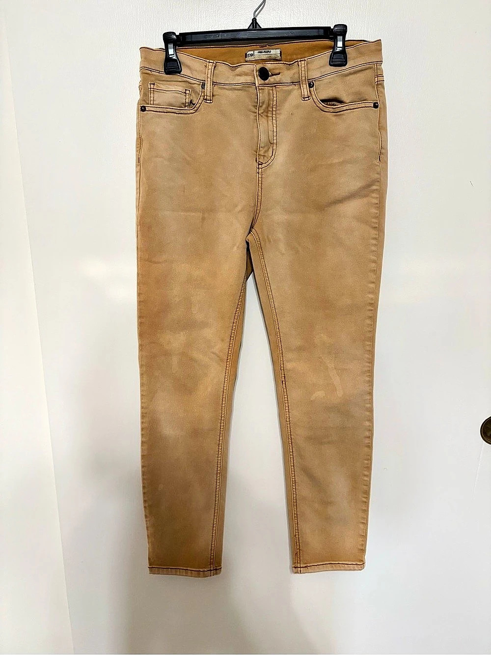 Free People Tan Mix Dye Slim
Straight Leg Jeans sz 29 40 BOHO
Festival Flair